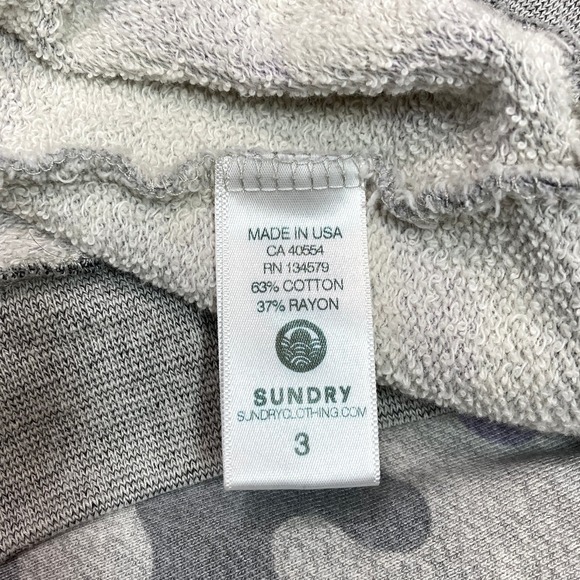 Sundry Camo Hoodie Size L (3 Sundry) Gray with Lace Up Neckline - Picture 8 of 9